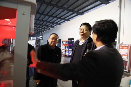 省市場監管局黨組成員劉懷章一行調研蘭迪機器2